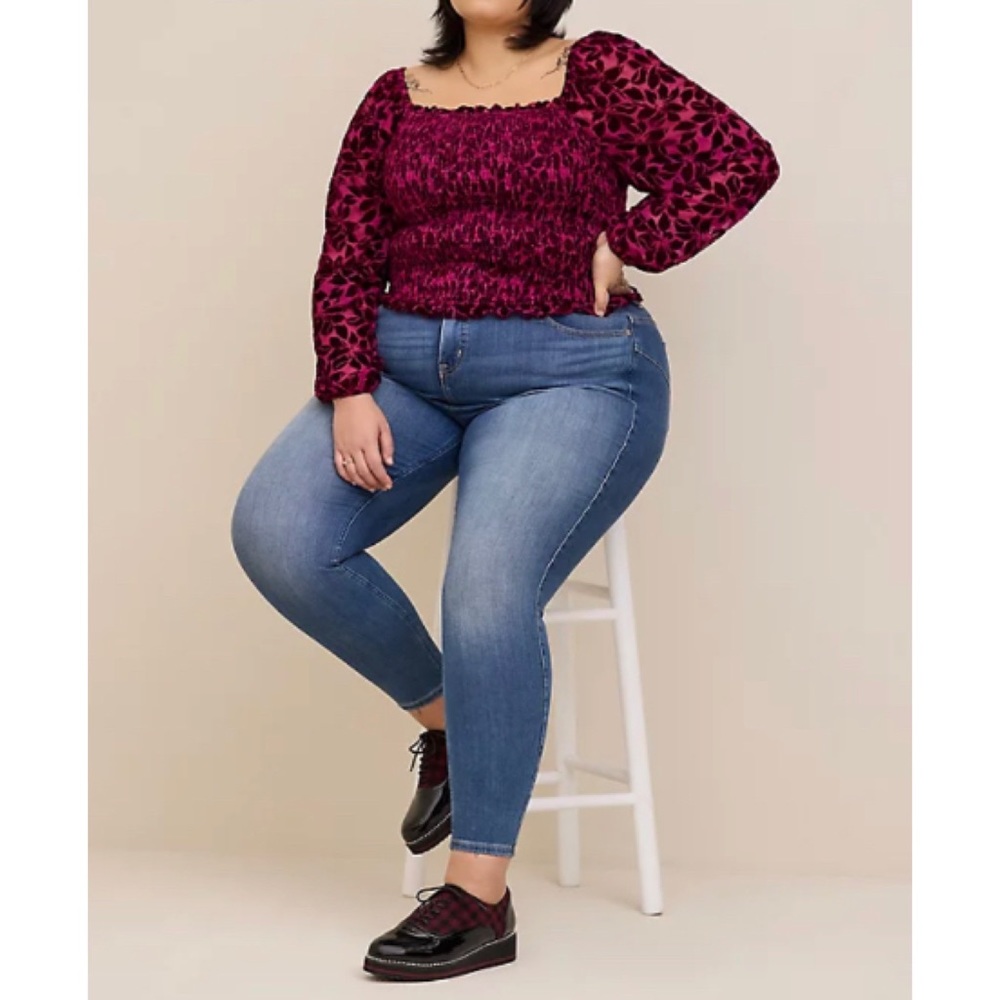 🆕 Velvet Smocked Blouson Sleeve Crop Top 1 1X 14 16 NWT Torrid New!
